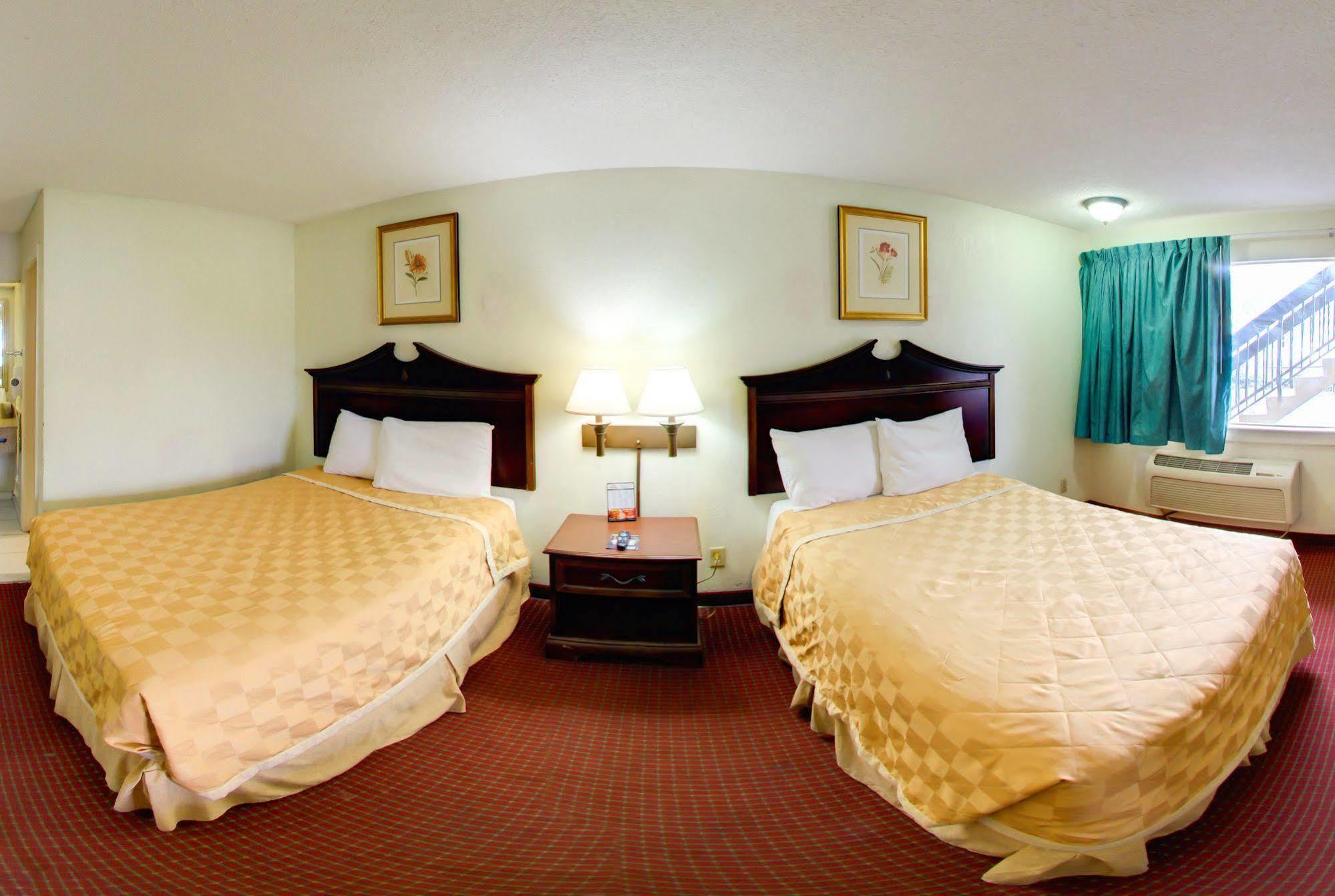 Key West Inn - Newport News Eksteriør bilde